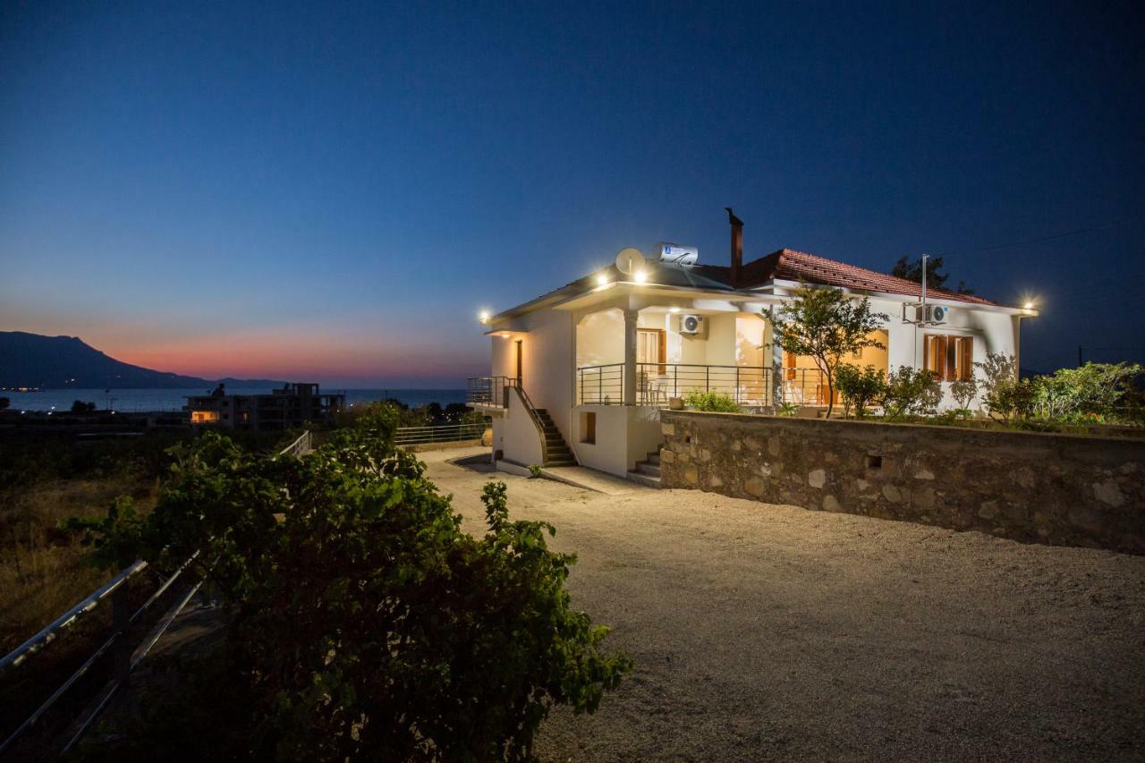 Alexandra Villa